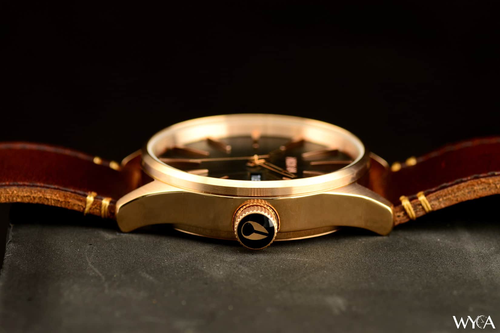 Nixon Sentry Leather A105 - Rose Gold Case